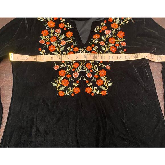 Black Velvet Red‎ Floral Embroidered Neckline Flare Bell Sleeve Mini Dress XS - Picture 6 of 9
